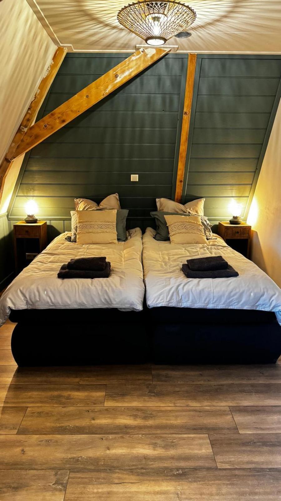 Bed and Breakfast De Zaandbarg Nijeveen Esterno foto