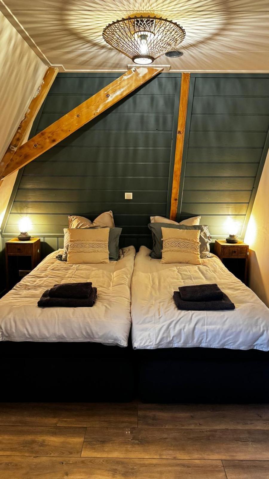 Bed and Breakfast De Zaandbarg Nijeveen Esterno foto